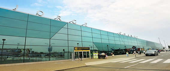 Aeropuerto Internacional Jorge Chávez
<